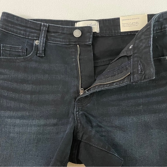 Universal Thread High Rise Short - Picture 5 of 10